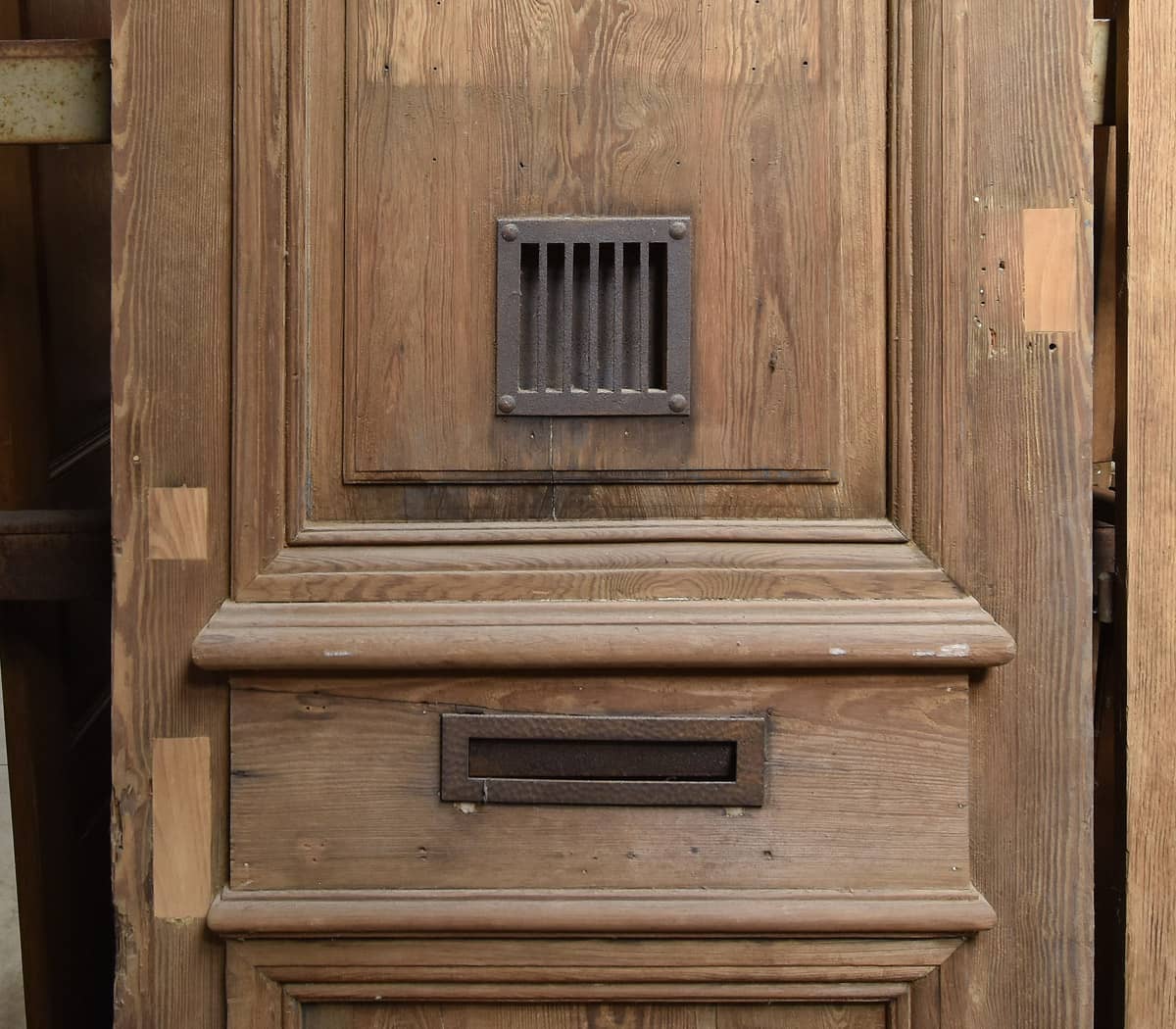 Voordeur-met-kijkluikje