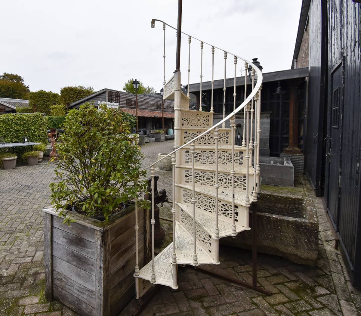 Gietijzeren-spiltrap