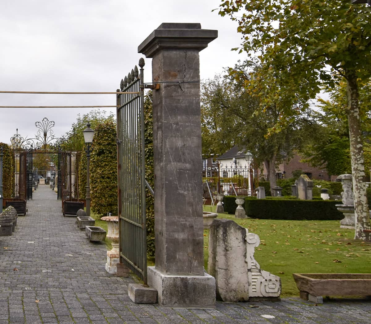 Hardstenen-poortpalen