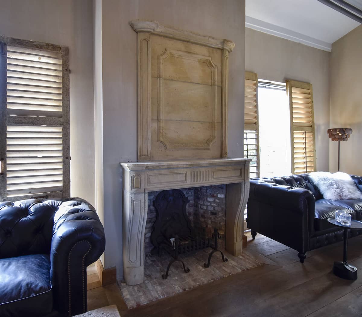 Zandstenen-trumeu-voorzetschouw