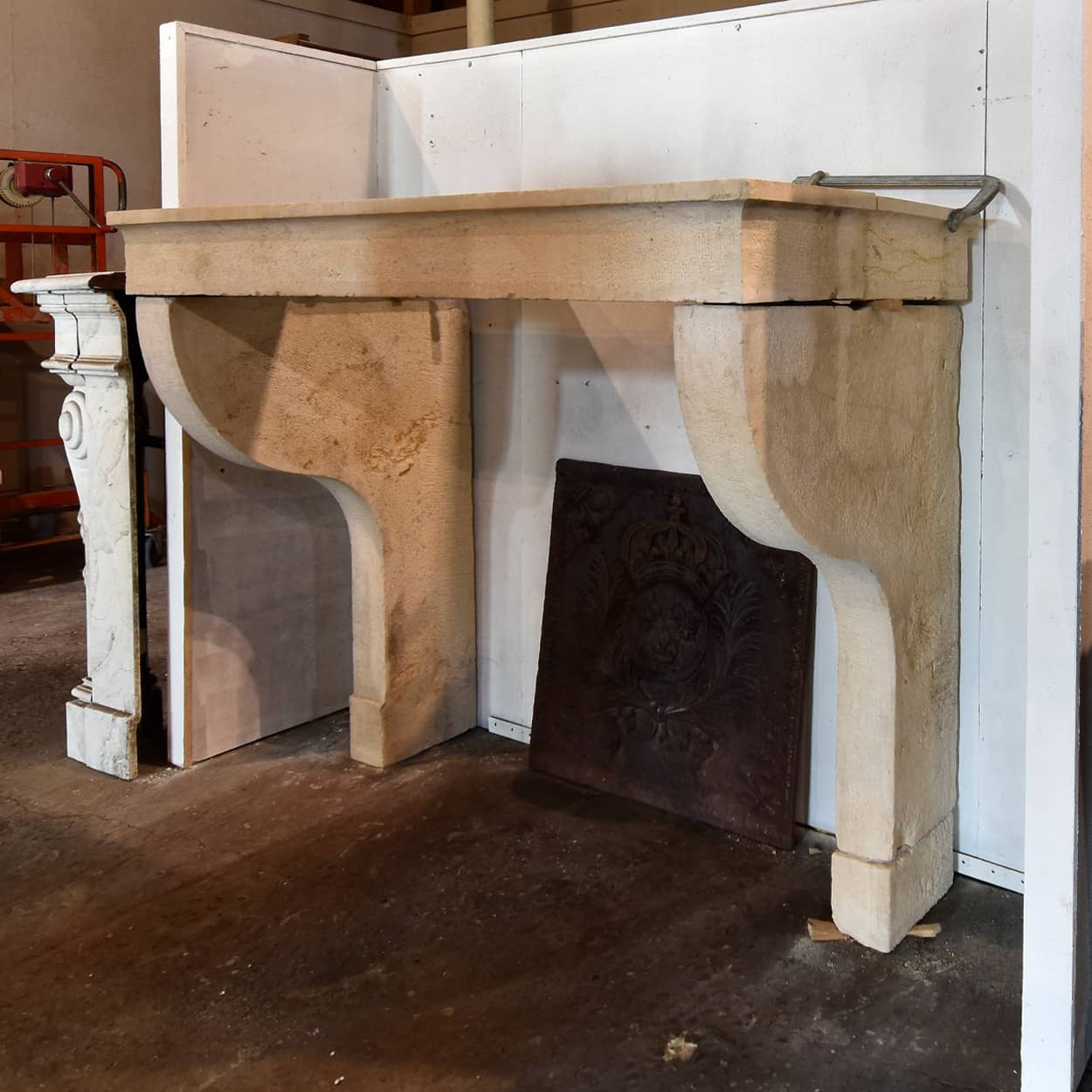 Zandstenen-ombouwschouw