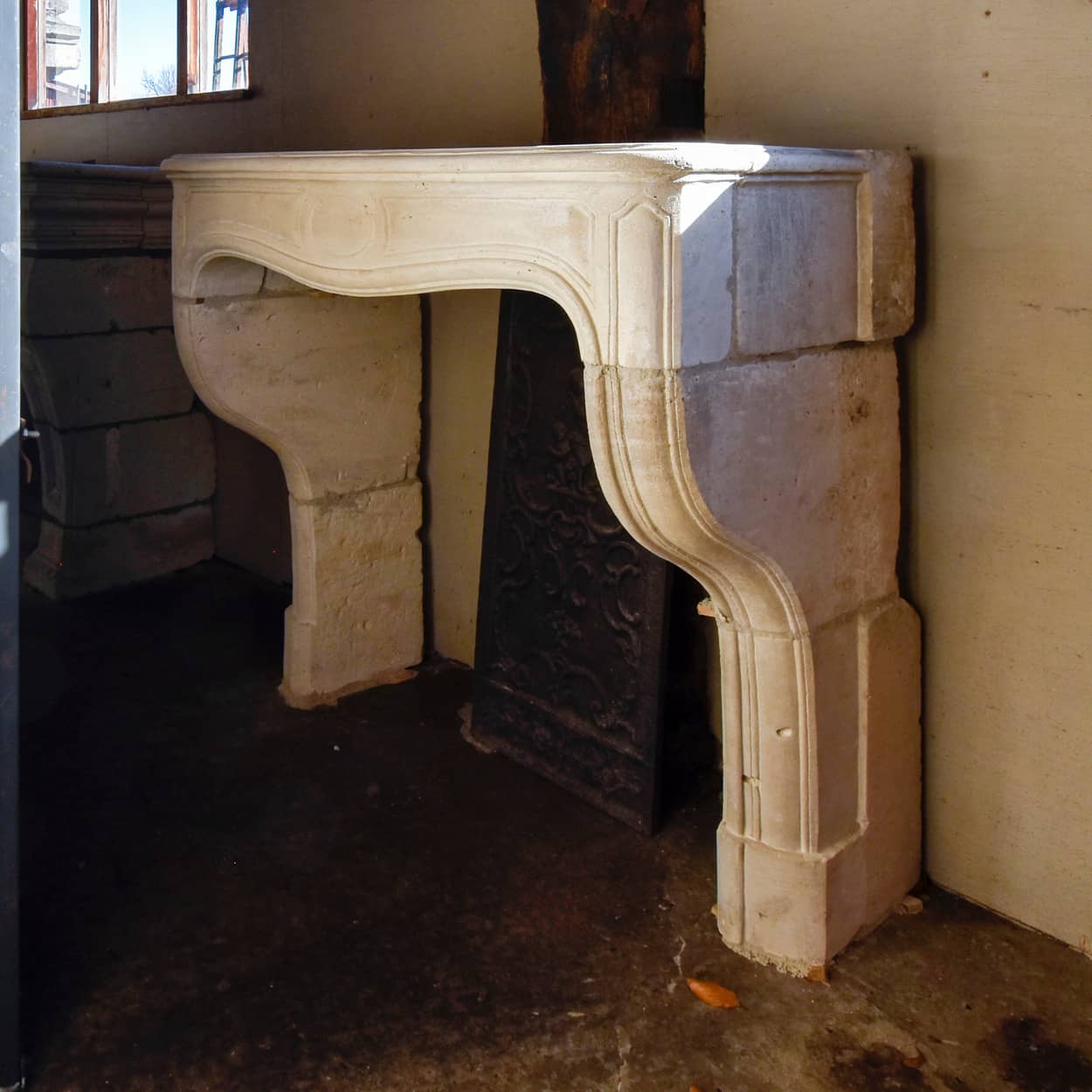 Zandstenen-ombouwschouw