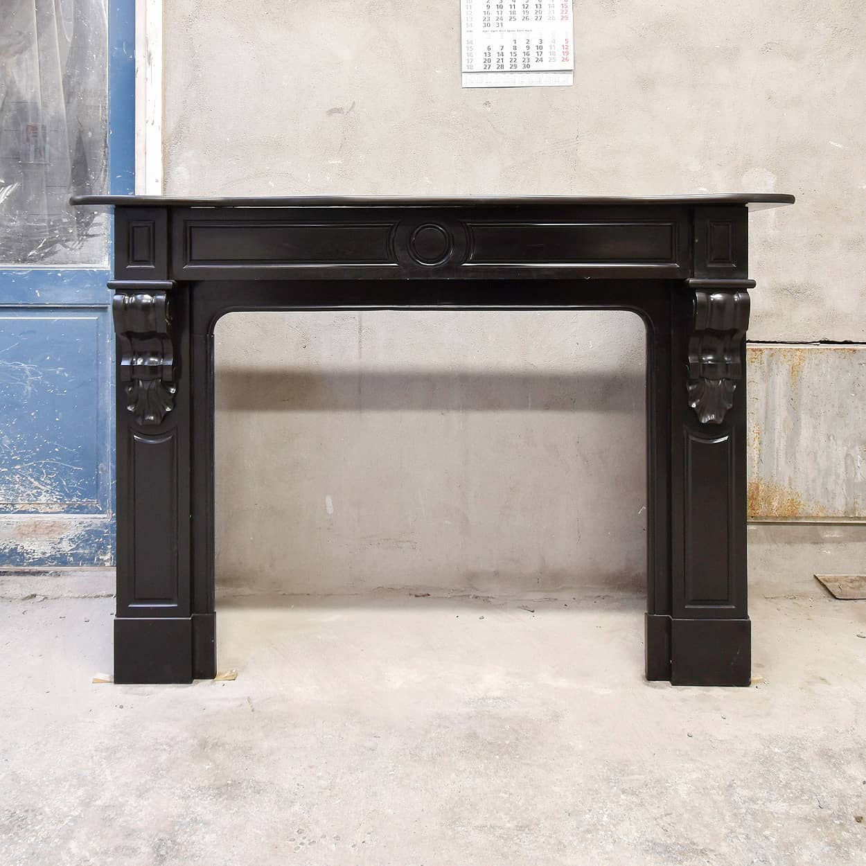 Zwart-marmeren-ombouwschouw