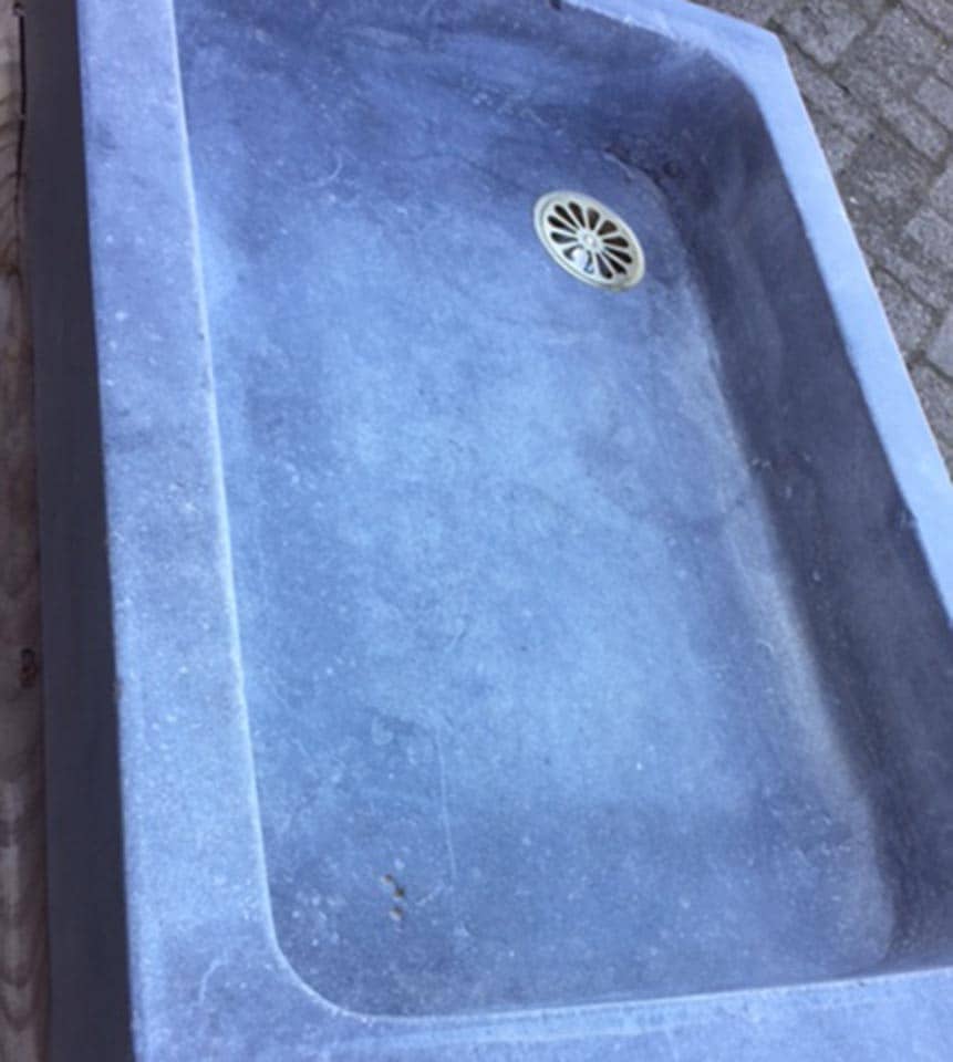 Authentieke-Belgisch-hardstenen-gootsteen-bakken