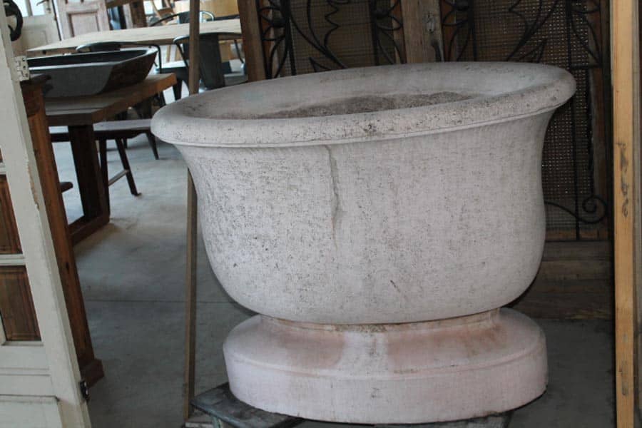 Grote-ovale-kalkzand-stenen-vaas-voor-binnen.-64462