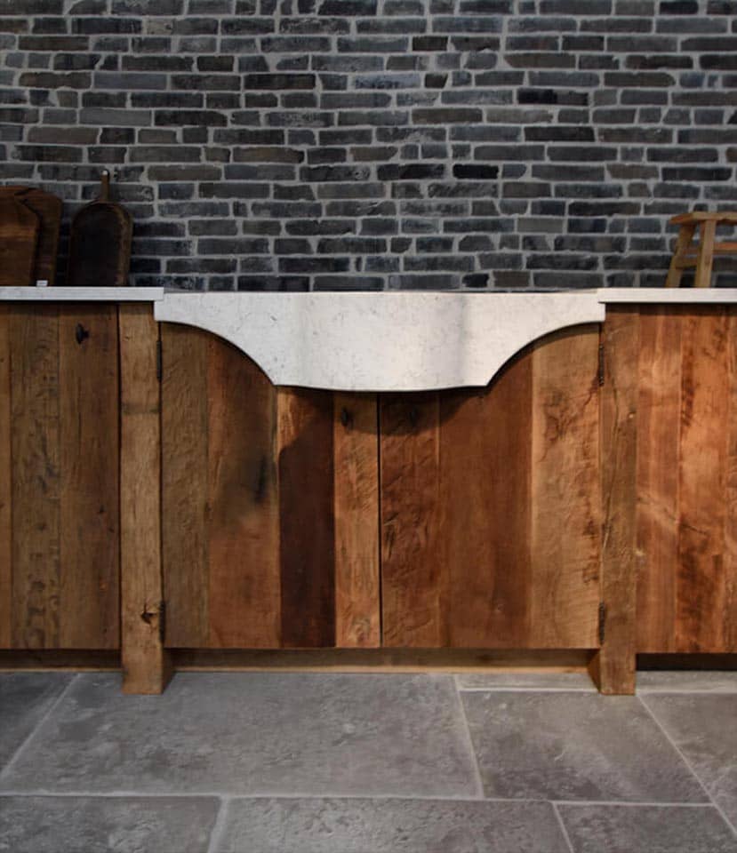 Keukenblok-met-carrara-marmer-blad-en-wasbak