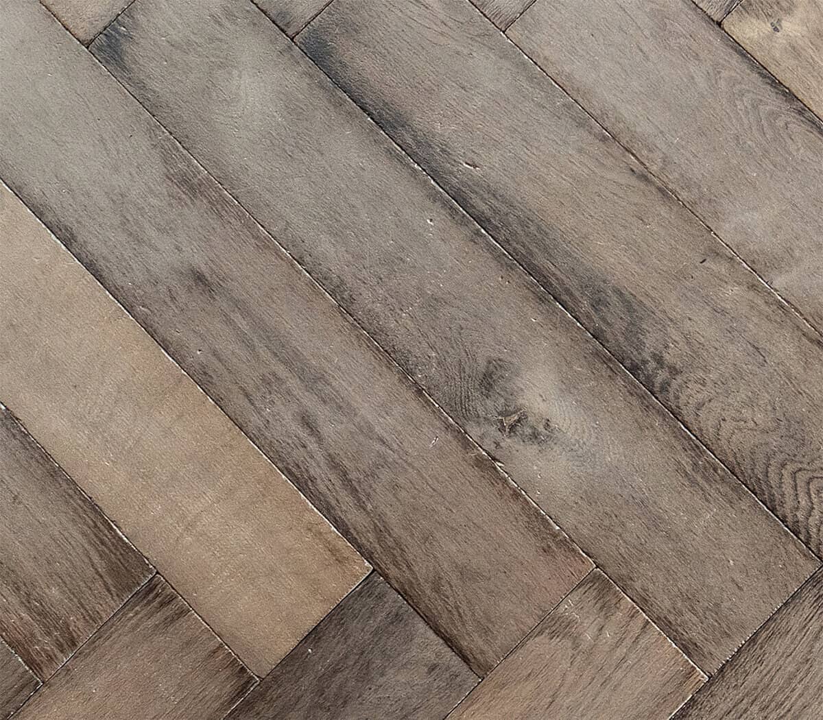 vergrijsd-19e-eeuws-verouderd-eiken-visgraat-parket