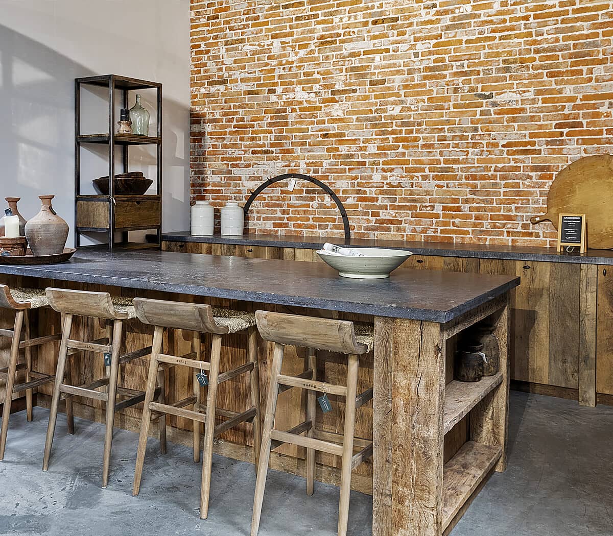 oude-rode-waaltjes-wandbekleding-steenstrips-oude-metselstenen