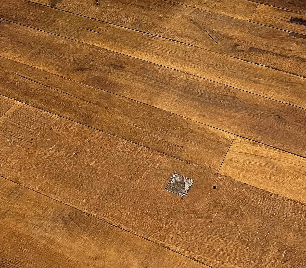 oude-atelier-planken-massief-vieux-brun-verouderd-eiken