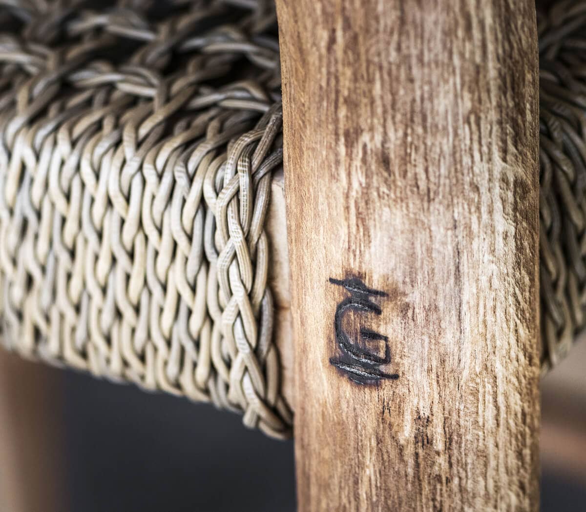 Gommaire-outdoor-teak-furniture-bar_chair_jared