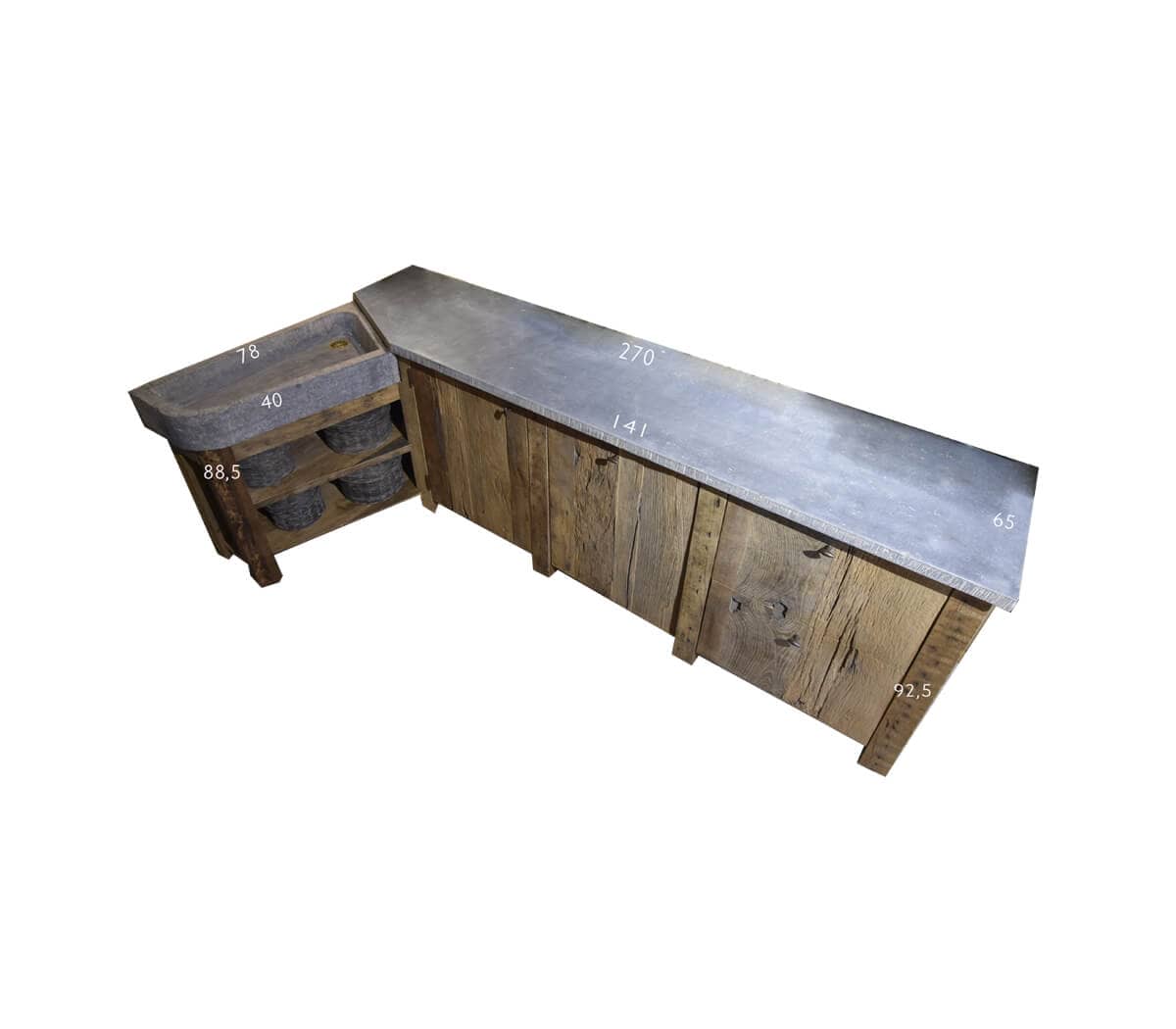 Eiken-keukenmeubel-met-belgisch-hardstenen-werkblad-en-wasbak