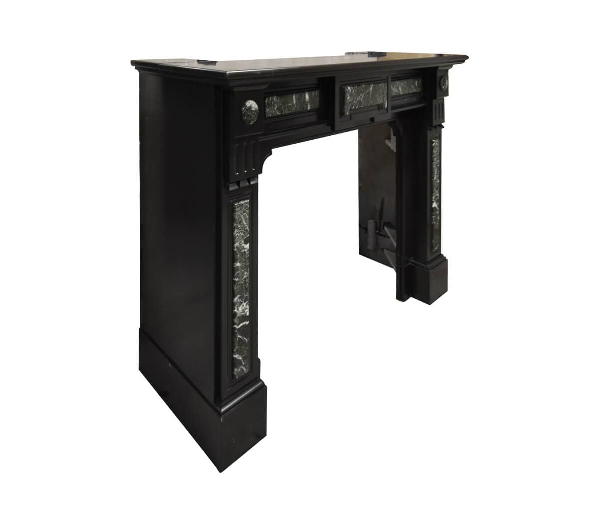 Zwart-marmeren-Noir-de-Mazy-met-grijs-groen-opgelegd-ombouwschouw