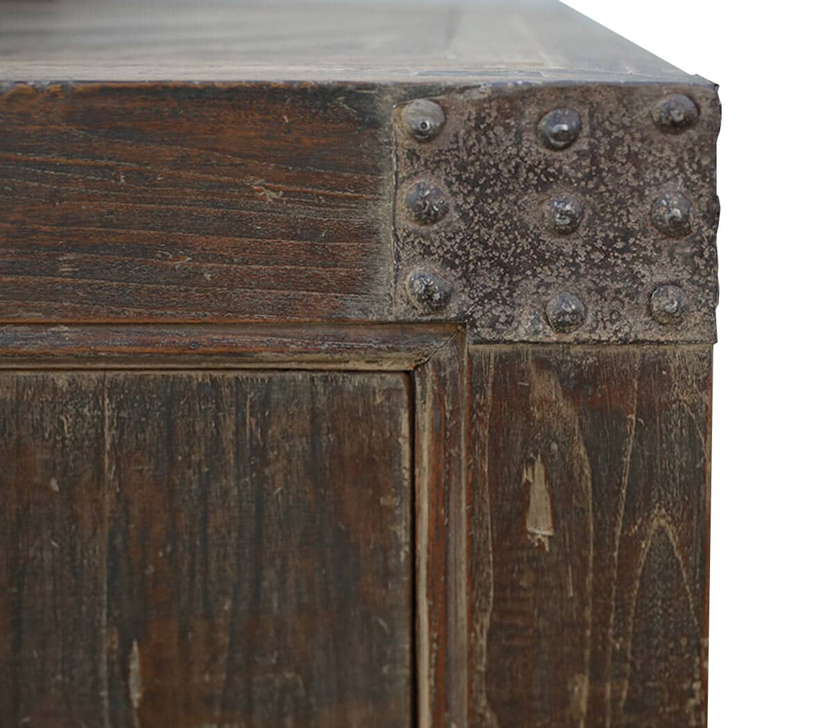 Dressoir-met-deuren-ijzeren-details-en-open-achterkant