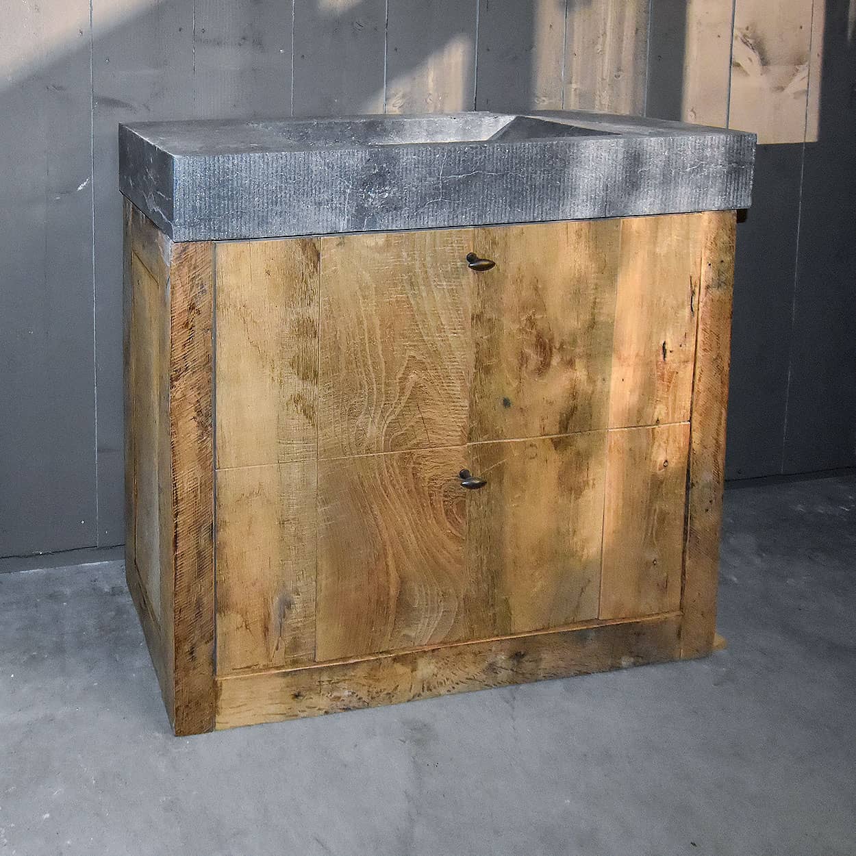 Badkamermeubel-met-Hardstenen-spoelbak