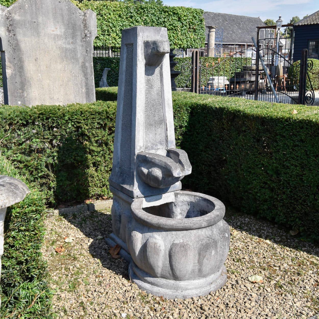Natuurstenen-fontein